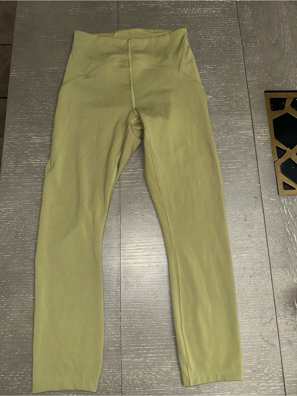 Lululemon Leggings in Light Green